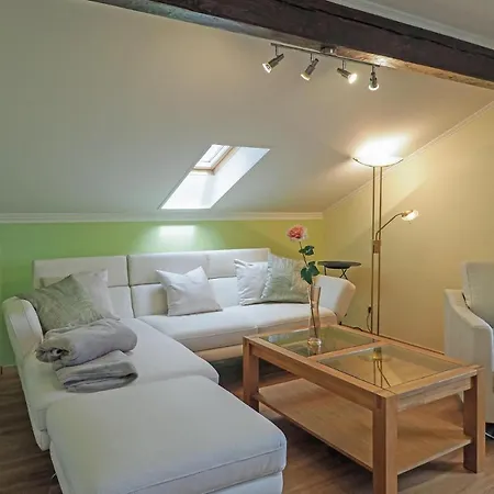 2 Bedroom Cozy In