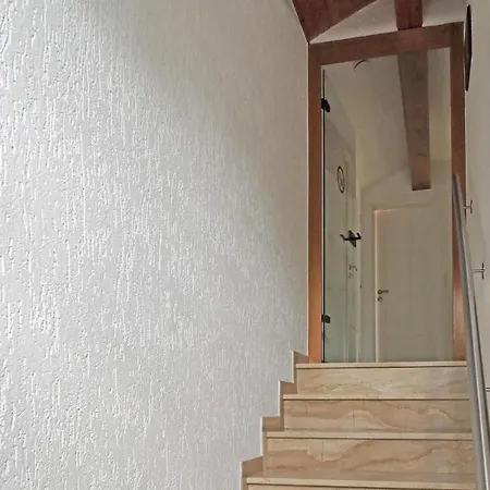 Apartman Cozy In With Wifi